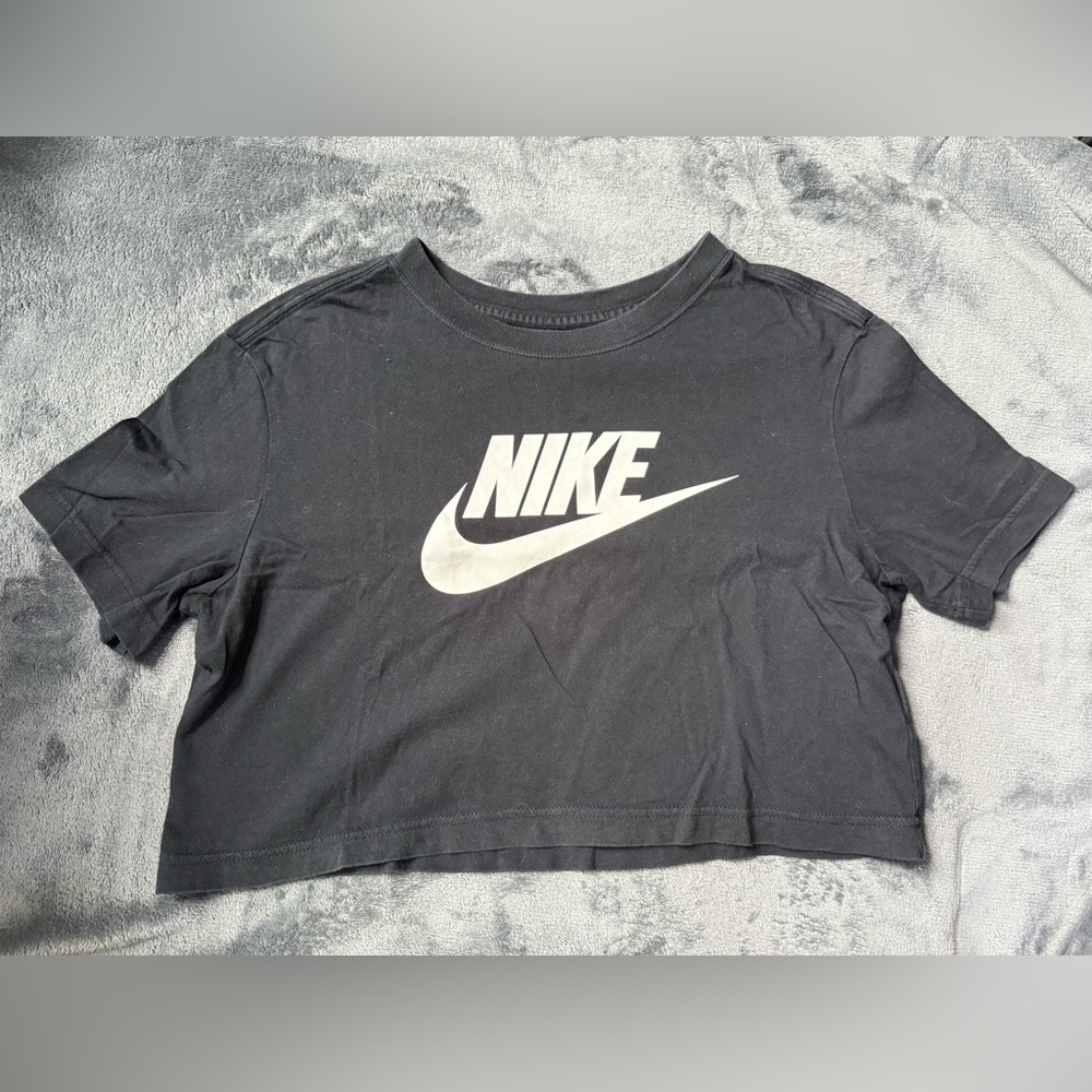 Nike Cropped Tshirt